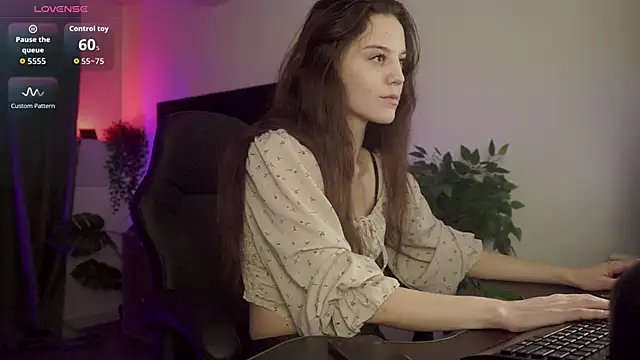 MilaStoyne online show from 29, 10, 2025