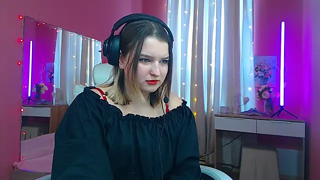 Jenny Smit online show from 5, 3, 2025