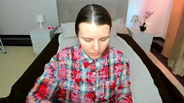 Jenny Jimmy online show from 28, 4, 2026