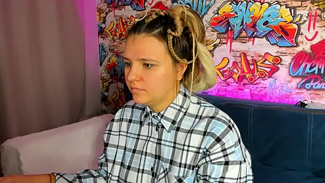 Jenny Jimmy online show from 3, 11, 2025