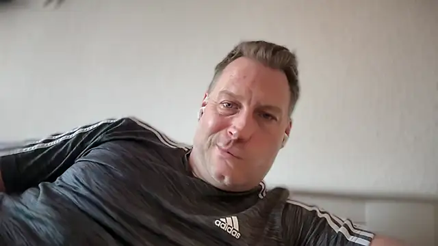Christian87xxx online show from 22, 3, 2026