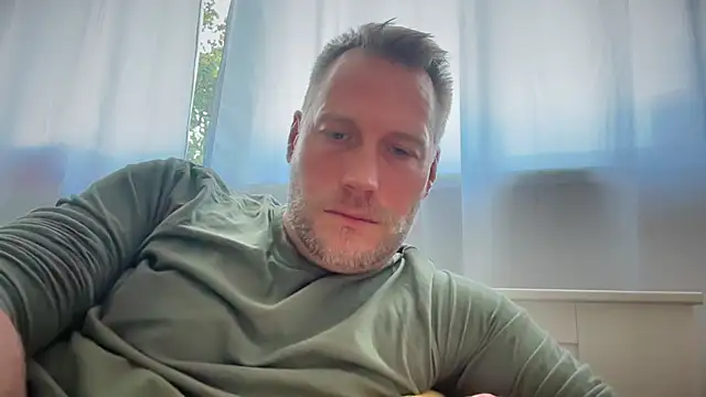 Christian87xxx online show from 19, 9, 2025
