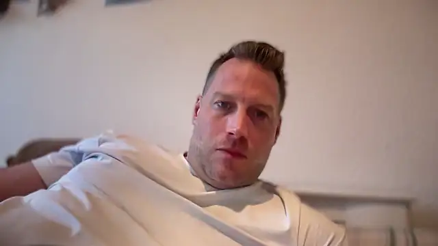 Christian87xxx online show from 14, 4, 2026