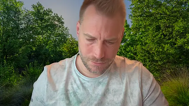 Christian87xxx online show from 22, 9, 2025