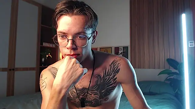 William Henry  online show from 31, 3, 2026