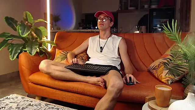 William Henry  online show from 15, 4, 2026