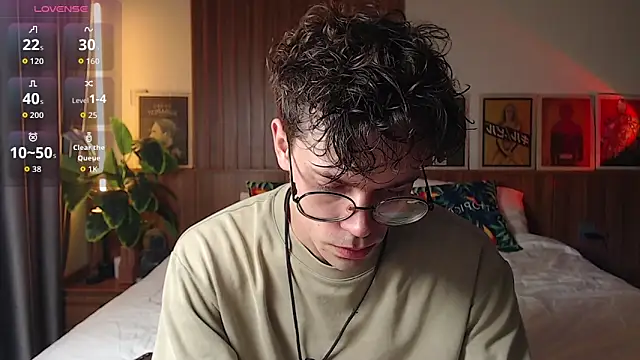 Snapshot of William_Henry_ chatting on 5, 6, 2026 William Henry online show from 5, 6, 2026