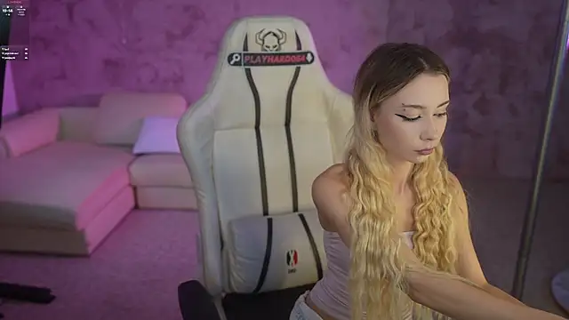 Emma Rose 69 online show from 7, 5, 2026