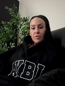 Snapshot of goddess-harper chatting on 20, 12, 2025 goddess-harper online show from 20, 12, 2025