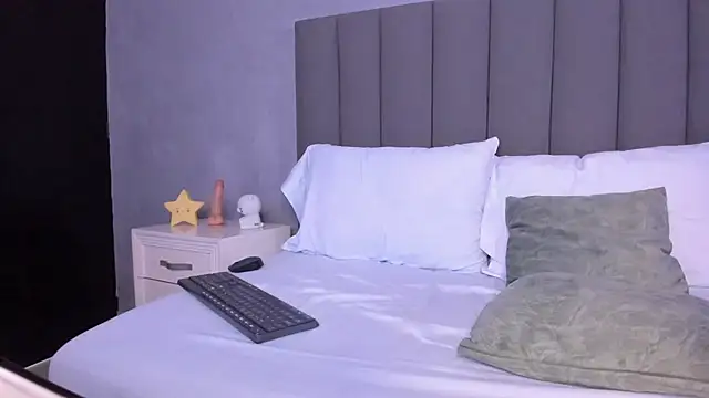 alessia leroy online show from 21, 3, 2025