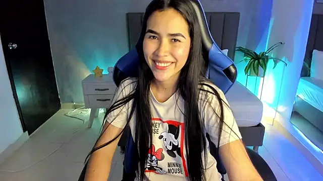 alessia leroy online show from 17, 3, 2025