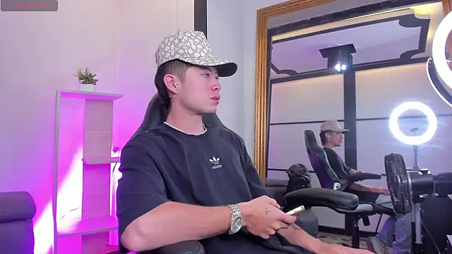 Snapshot of marcuscollins1_ chatting on 11, 11, 2025 marcuscollins1 online show from 11, 11, 2025