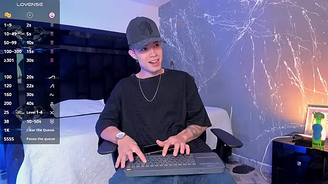 Snapshot of marcuscollins1_ chatting on 25, 10, 2025 marcuscollins1 online show from 25, 10, 2025