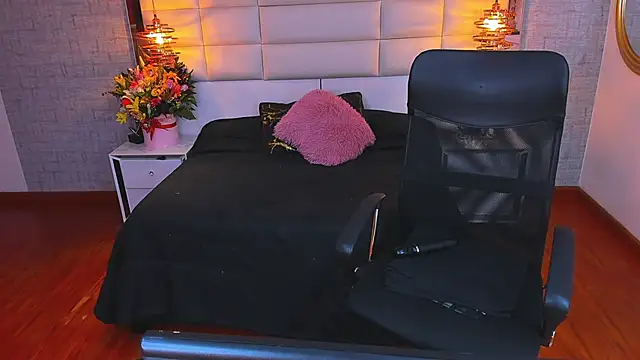 Nohemi louse online show from 19, 3, 2026