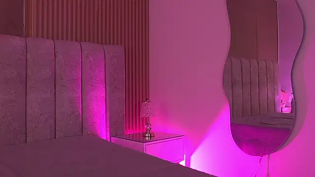 sara lopee1 online show from 10, 2, 2026