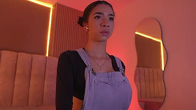 sara lopee1 online show from 26, 2, 2026