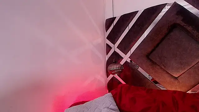 sara lopee1 online show from 29, 10, 2025