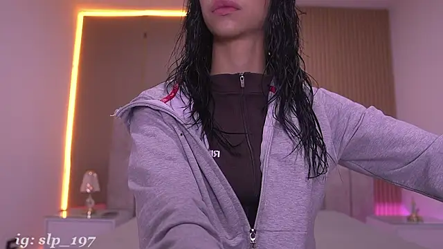 sara lopee1 online show from 27, 2, 2026