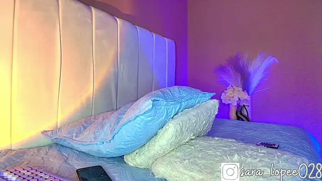 sara lopee1 online show from 18, 3, 2025