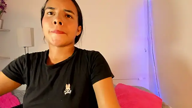 Roxy Stonee online show from 16, 12, 2025