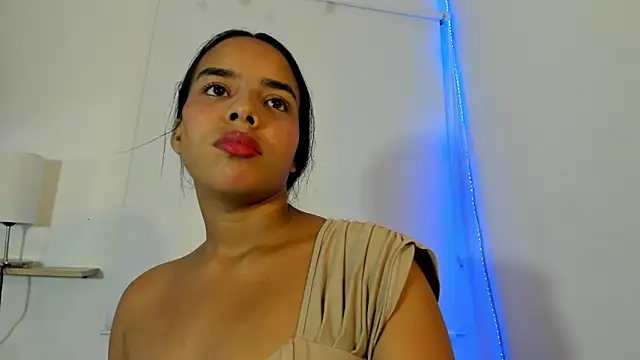 Roxy Stonee online show from 22, 12, 2025