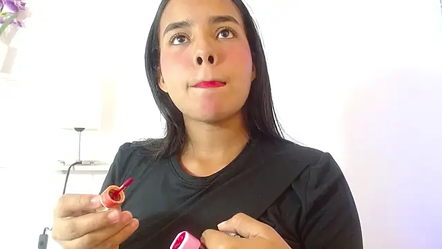 Roxy Stonee online show from 19, 11, 2025