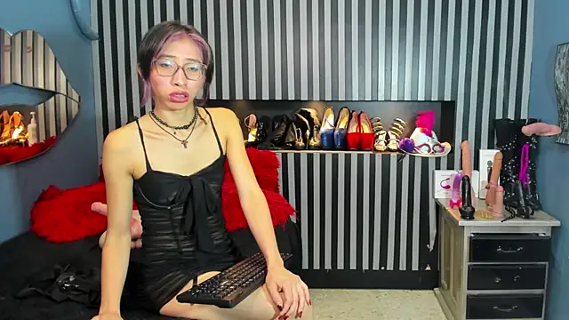 Snapshot of Mara_Gonzalez chatting on 19, 5, 2026 Mara Gonzalez online show from 19, 5, 2026