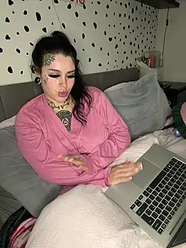 tempzzz12 online show from 21, 4, 2026