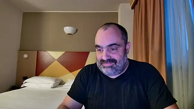 fuocovivo4 online show from 13, 2, 2025