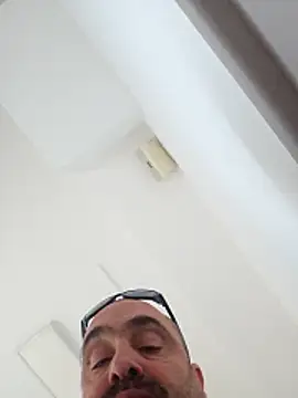 fuocovivo4 online show from 26, 2, 2026