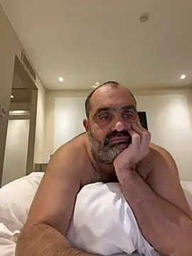 fuocovivo4 online show from 12, 2, 2025