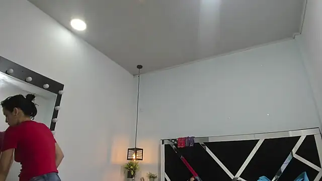 Annyrosee online show from 19, 3, 2025