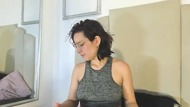 Annyrosee online show from 20, 10, 2025