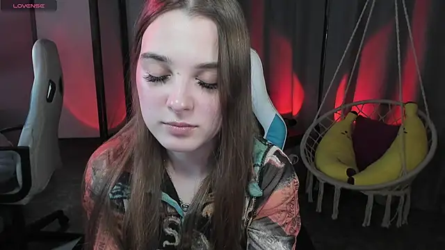 kaisajenner online show from 5, 4, 2026
