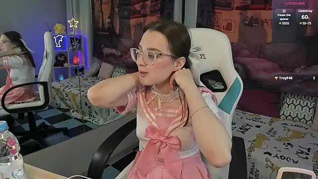 kaisajenner online show from 9, 2, 2025