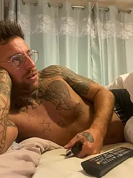 Jamesdeanmcqueen online show from 1, 2, 2025