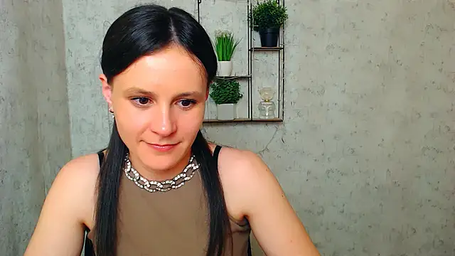 ValeriaHeart  online show from 4, 3, 2025