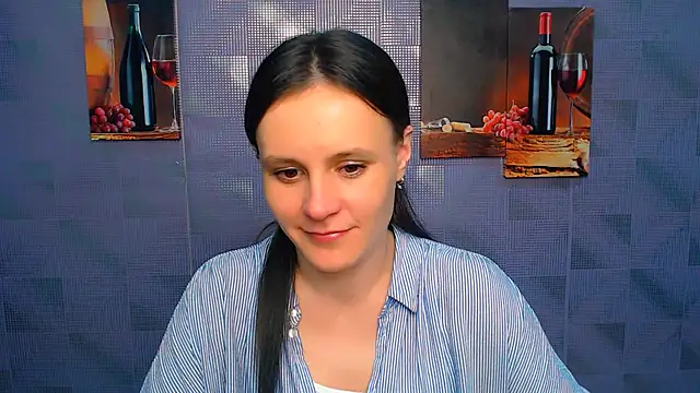 ValeriaHeart  online show from 7, 3, 2025