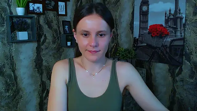 ValeriaHeart  online show from 6, 3, 2026