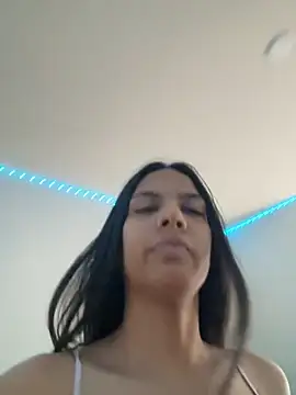 Liyah 19 online show from 23, 9, 2025