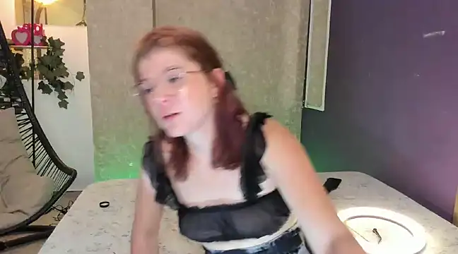 Snapshot of FelicitaSweet chatting on 15, 2, 2025 FelicitaSweet online show from 15, 2, 2025