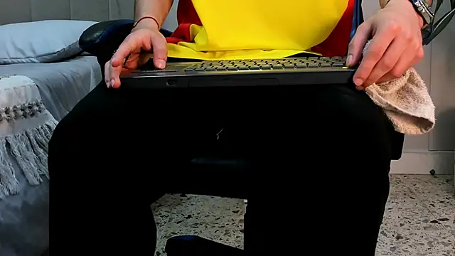 Snapshot of roan_birkin chatting on 23, 6, 2026 roan birkin online show from 23, 6, 2026