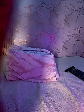 Lally Valencia   online show from 23, 11, 2025