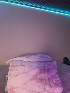 Lally Valencia   online show from 10, 11, 2025