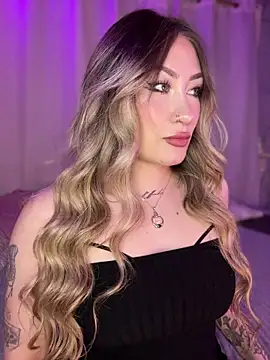 Lally Valencia   online show from 26, 7, 2026