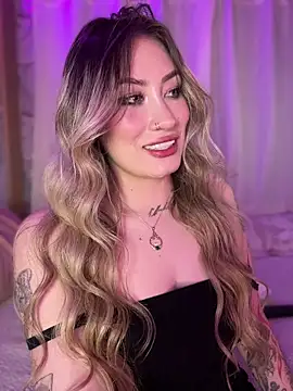 Lally Valencia   online show from 27, 6, 2026