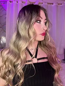 Lally Valencia   online show from 13, 6, 2026