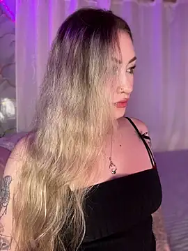 Lally Valencia   online show from 5, 6, 2026