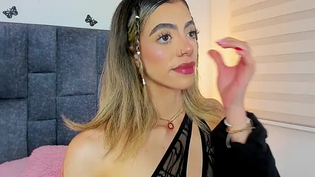 Violetta Ficher online show from 22, 4, 2026