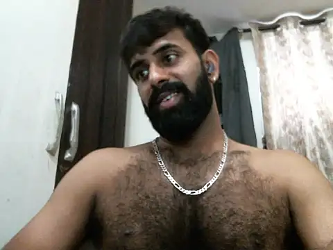 Snapshot of indianhairybull chatting on 27, 4, 2026 indianhairybull online show from 27, 4, 2026